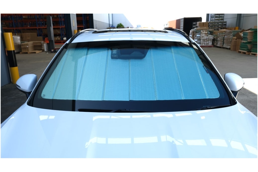 GEN001 Genesis GV70 002 Large