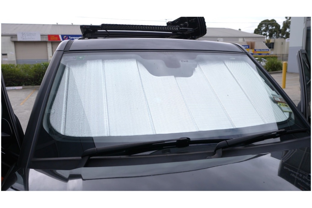 LAN004 Land Rover Discovery 3 4 005