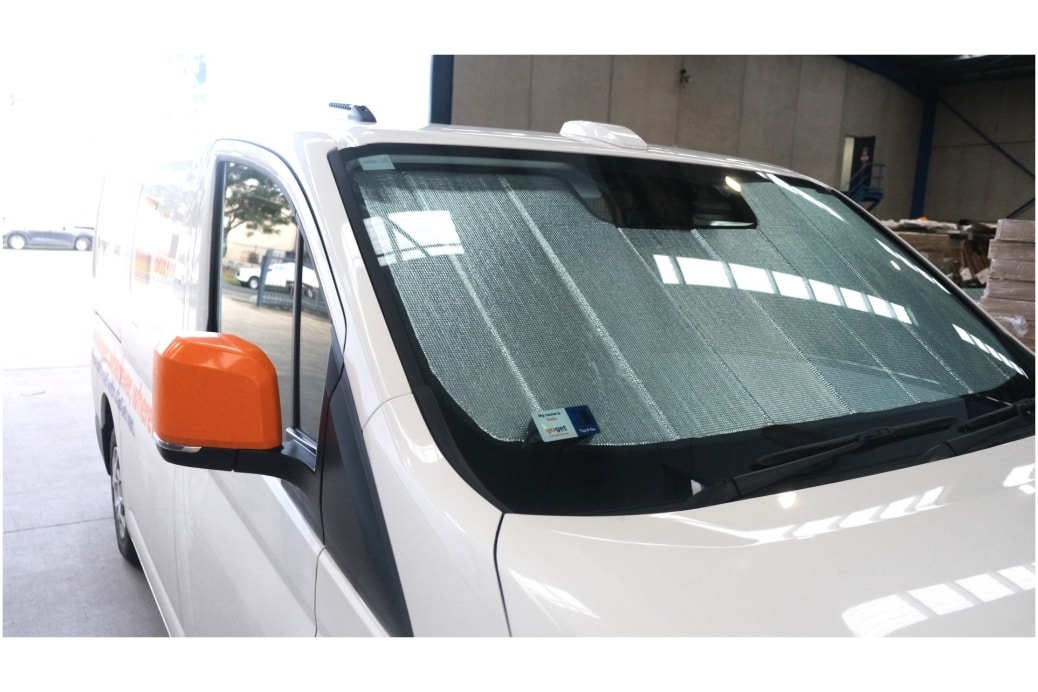 TOY050 Toyota Hiace H300 002