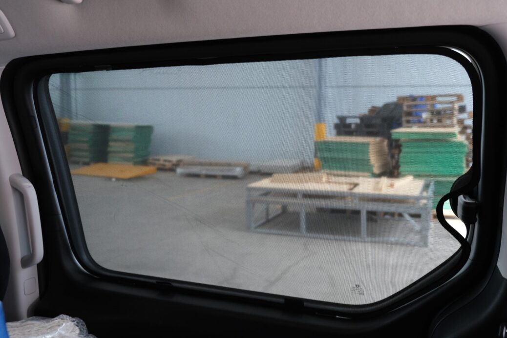 HYU028 Hyundai Staria 005