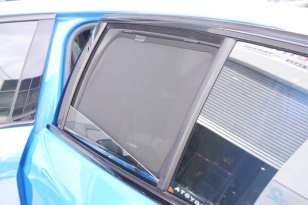 BMW018 bmw 1 Series Hatchback F40 002