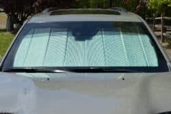 DOD004 5 Dodge Durango Front Windshield Snap Shades Camera Photo27 (Large)