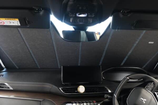 Peugeot 3008 2nd Generation Front Windscreen Sun Shade (P84; 2016