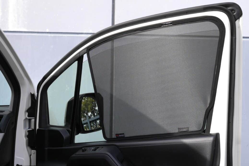 TOY050 Toyota Hiace H300 003