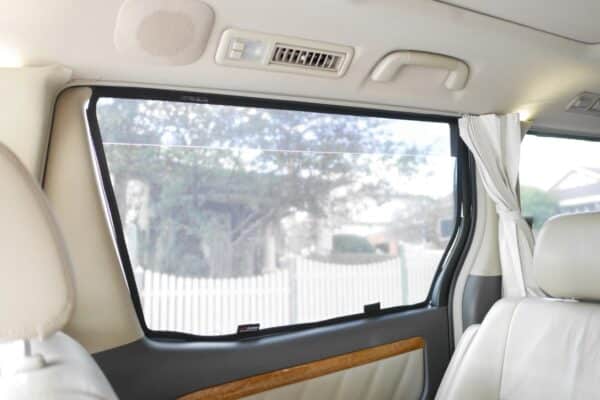 TOY071 Toyota Alphard (1) 2002 2008 005