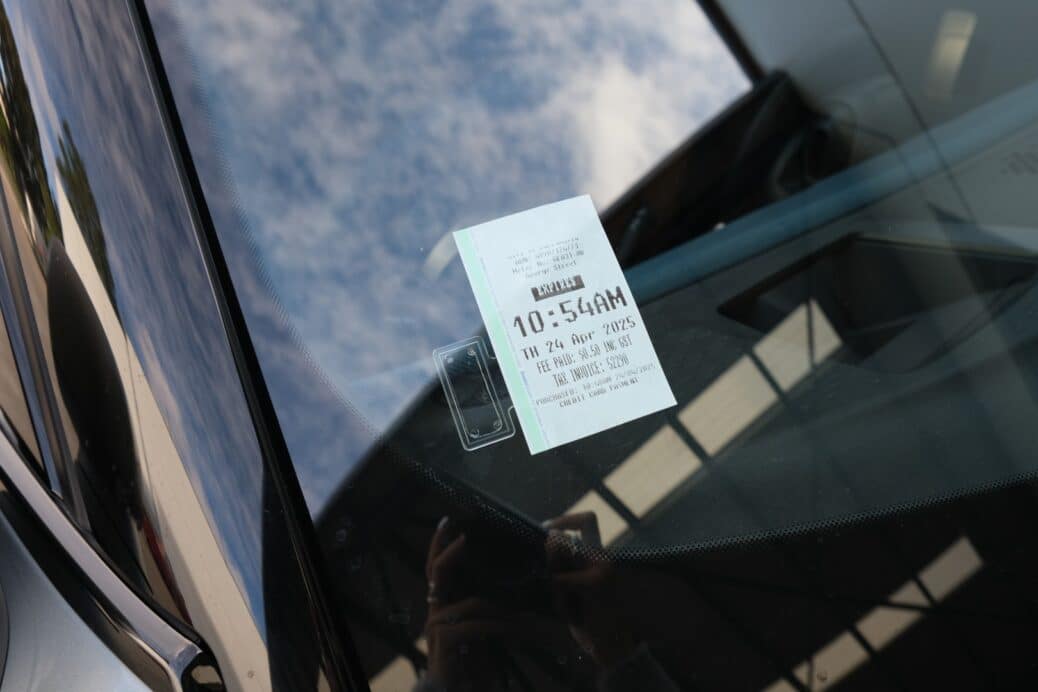 Snap Shades Ticket Clip 01