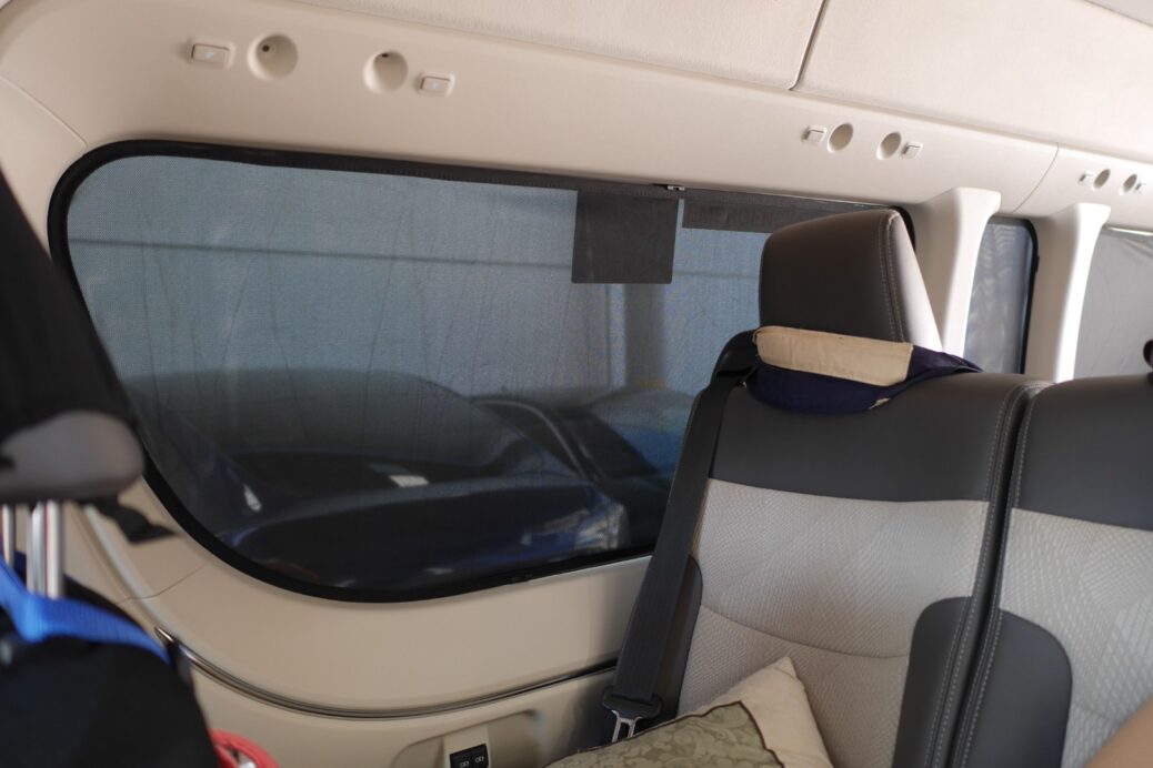 TOY058 Toyota HiAce Commuter 6th Gen (H300 2019 Present) 004