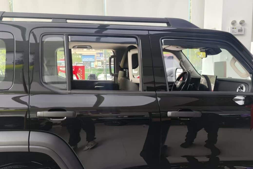 GWM009 Tank 300 (5) 2020+