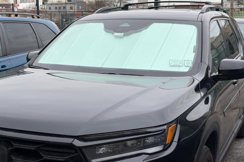 Honda Pilot 4th Gen Front Windshield Snap Shades Camera Photos4 (Large)