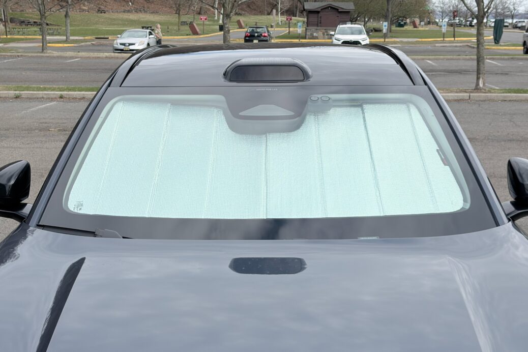 Volvo EX90 Front Front Windshield Snap Shades Camera Photo6