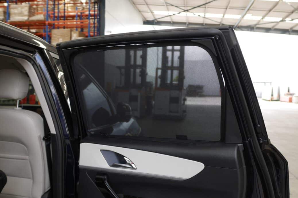 MAH002 Mahindra XUV700 (1)
