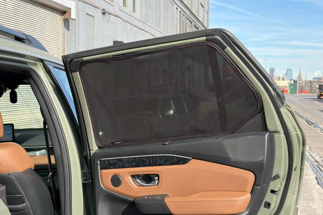 Honda Passport 4th Gen Rear Door Snap Shades Camera Photo150 (Large)